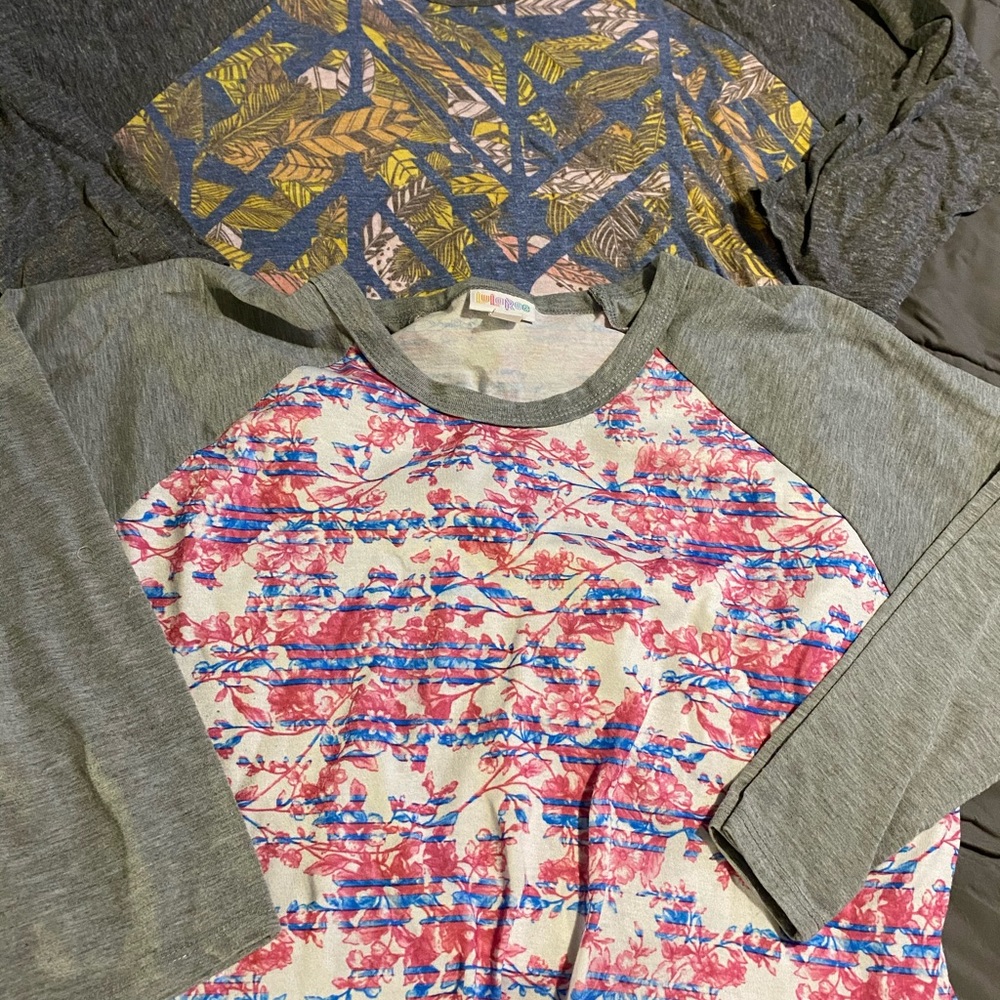 2 Lularoe long sleeved tees